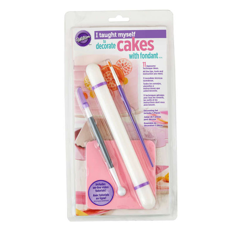 "I Taught Myself To Decorate Cakes With Fondant" Book Set - Fondant Cutter and Tools