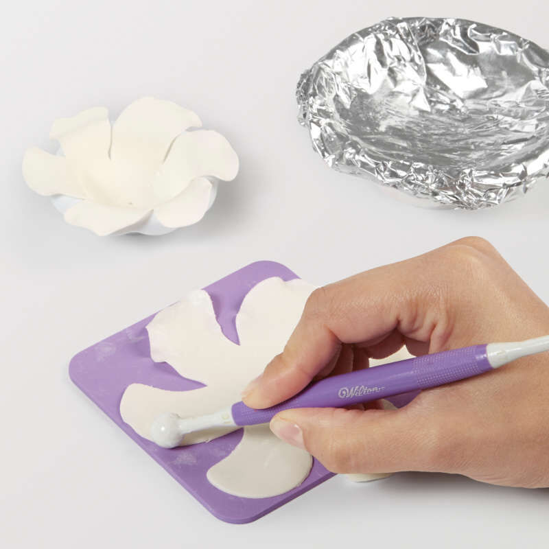 Gum Paste and Fondant Flower Cutter Set, 28-Piece image number 5