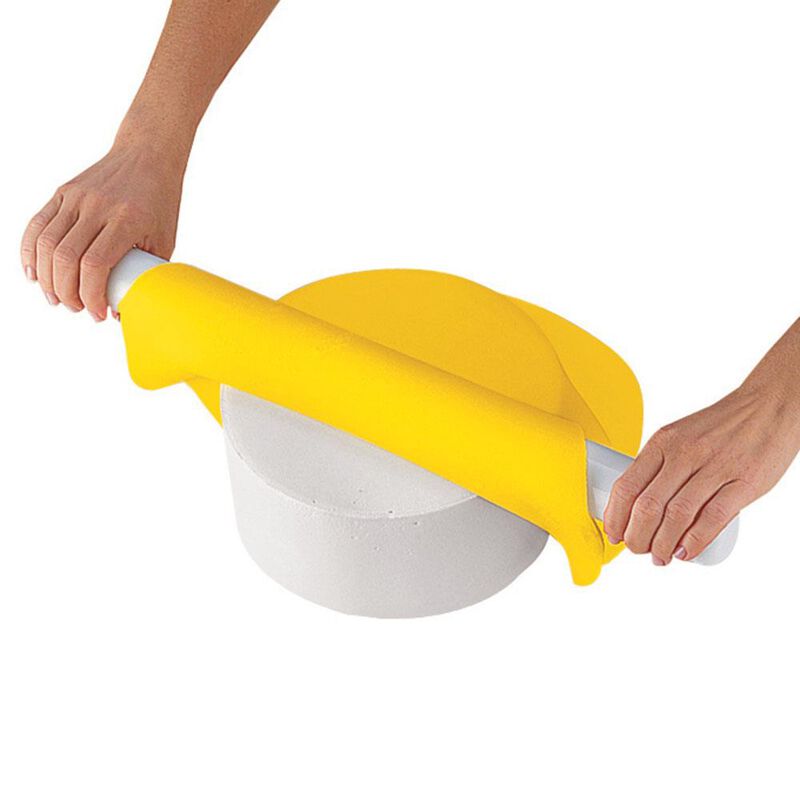 Decorator Preferred Yellow Fondant, 24 oz. Fondant Icing image number 4