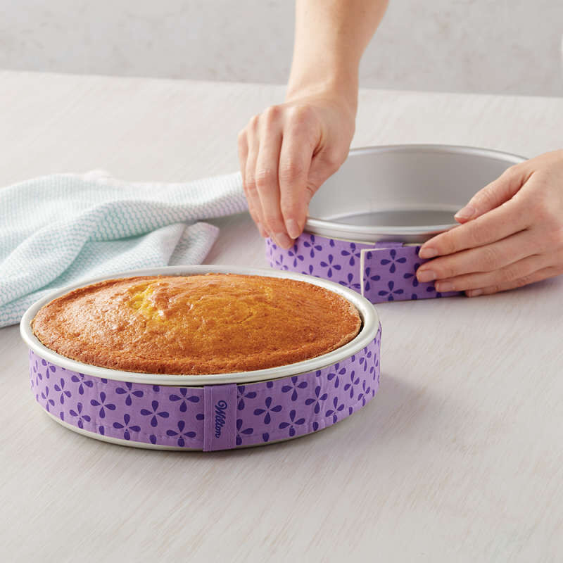 Bake-Even Strips and Round Cake Pan Set, 8-Piece - 6, 8, 10, and 12 x 2-Inch Aluminum Cake Pans image number 4