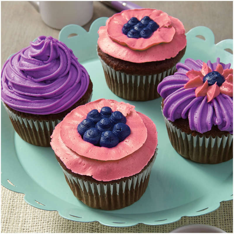 "I Taught Myself To Decorate Cupcakes" Cupcake Decorating Book Set - How To Decorate Cupcakes image number 6