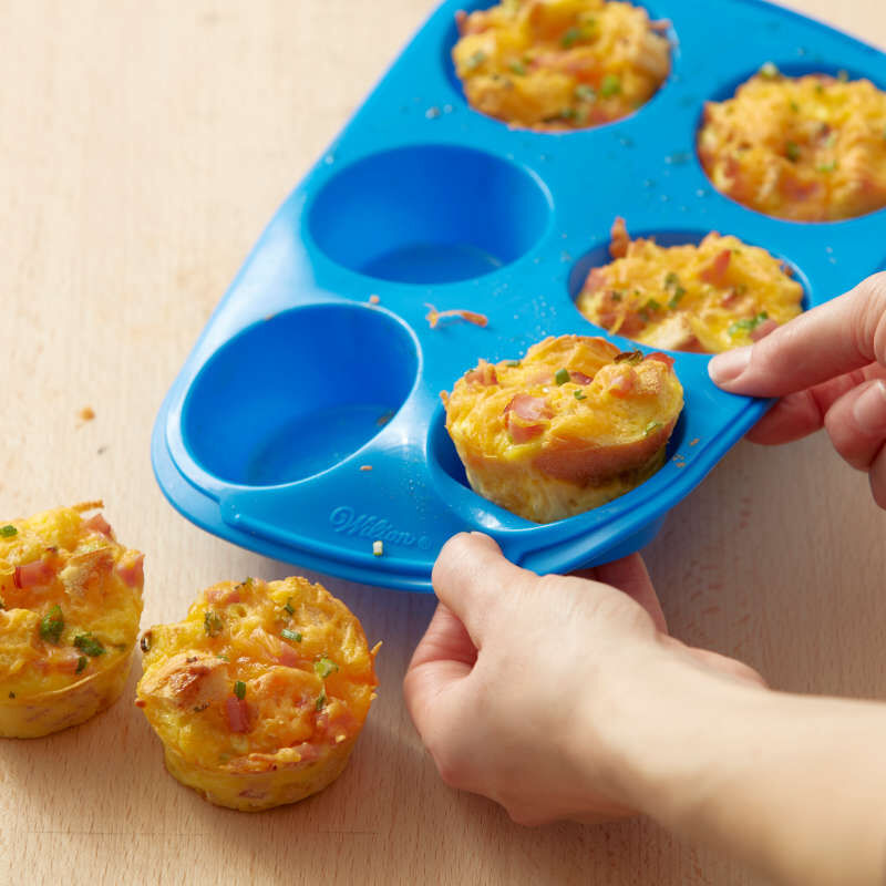 Easy-Flex Silicone Muffin and Cupcake Pan, 6-Cup image number 3