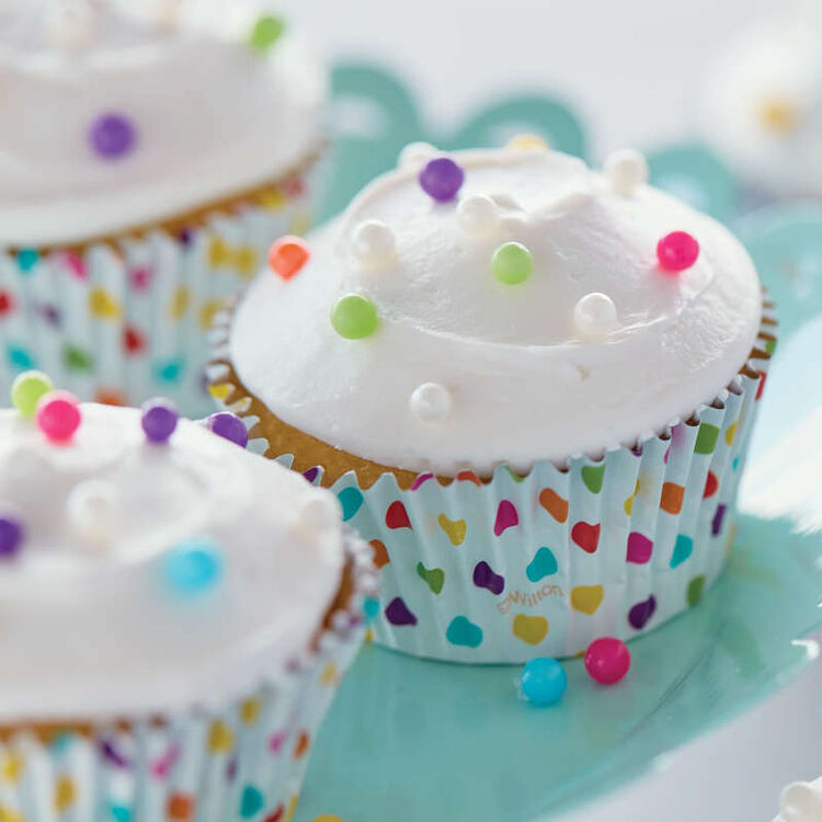 Simple Vanilla Cupcakes with Sprinkles