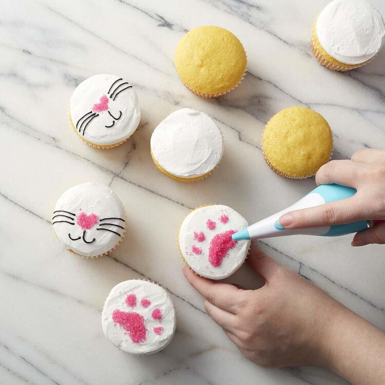 Sugar Writer Kitty Cat Cupcakes