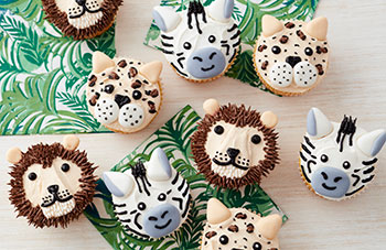 Leopard, lion, and zebra cupcakes