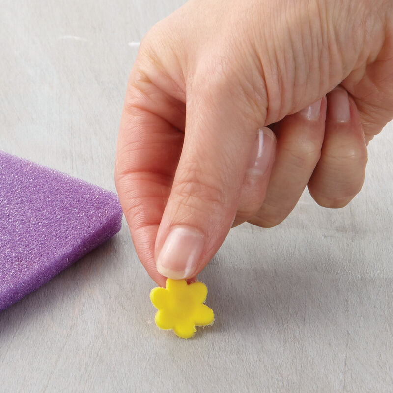 How to Make Fondant Blossom Flowers image number 0